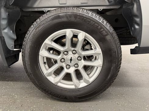 Used 2026 Chevrolet Silverado 1500 RST AWD/4WD image 19