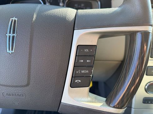 Used 2009 Lincoln MKX Base image 31