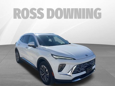 Used 2024 Buick Envision Preferred image 3