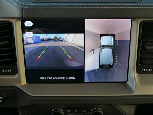 Used 2025 Ford Bronco Outer Banks image 21