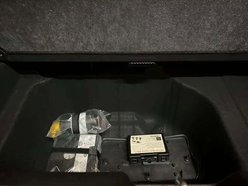 Used 2023 Mercedes-Benz EQS 580 580 4MATIC image 95