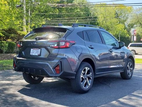 Used 2026 Subaru Crosstrek 2.0i Premium AWD/4WD image 3