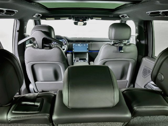 New 2027 Land Rover Range Rover Long Wheelbase SE AWD/4WD image 23