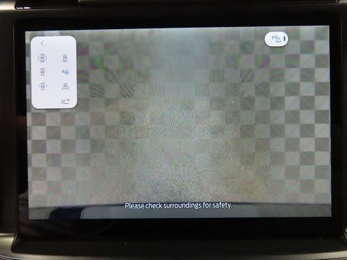 Used 2025 Ford F150 Lariat w/ Equipment Group 502A High image 17