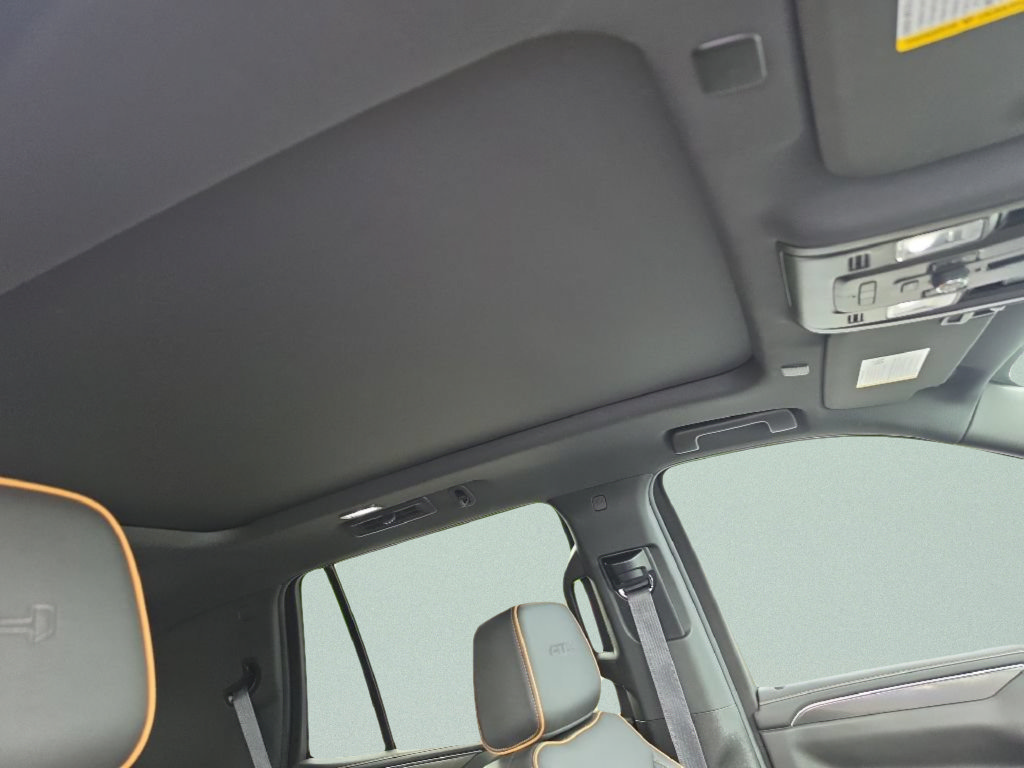Used 2023 GMC Yukon AT4 AWD/4WD image 35