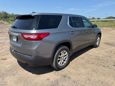 Used 2018 Chevrolet Traverse LS AWD/4WD image 11
