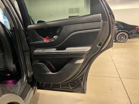 Used 2020 Lincoln Corsair AWD w/ Premium Package image 35