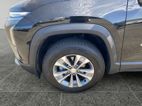 Used 2025 Chevrolet Equinox LT AWD/4WD image 14