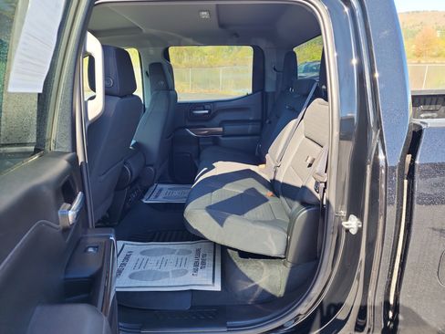 Certified 2021 Chevrolet Silverado 1500 RST AWD/4WD image 24