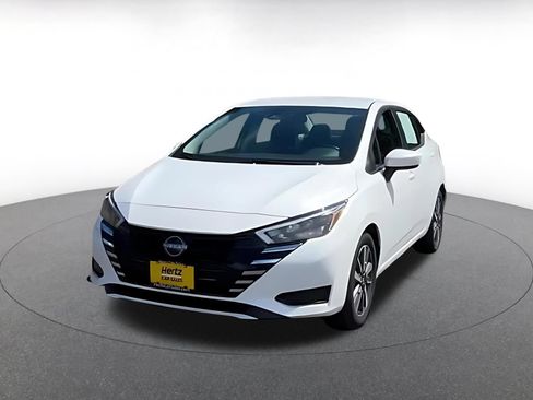 Used 2025 Nissan Versa SV FWD image 6