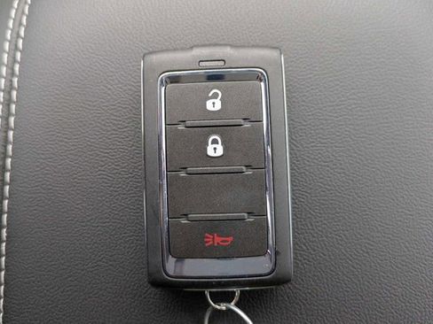 New 2026 Jeep Grand Cherokee L Laredo RWD image 31