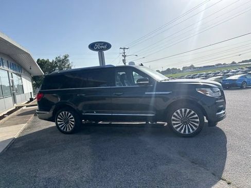 Used 2021 Lincoln Navigator L Reserve w/ Luxury Package AWD/4WD image 14