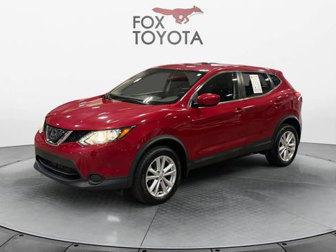 Used 2018 Nissan Rogue Sport S w/ S Appearance Package image 1