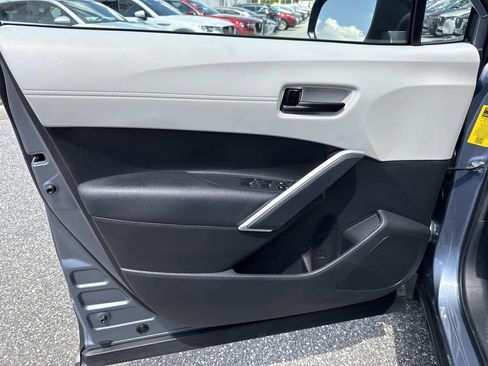 Used 2023 Toyota Corolla Cross L FWD image 22