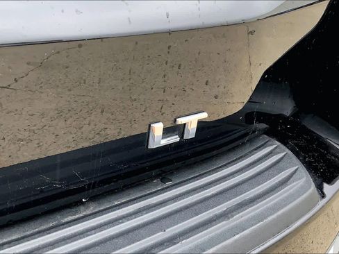 Used 2023 Chevrolet Tahoe LT w/ Luxury Package RWD image 10