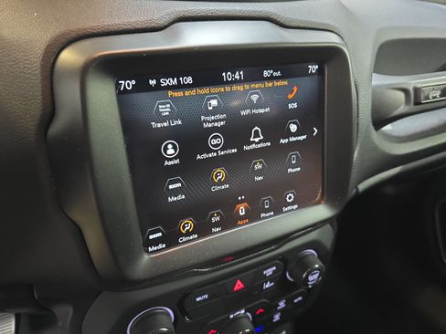 Used 2021 Jeep Renegade Latitude FWD image 18