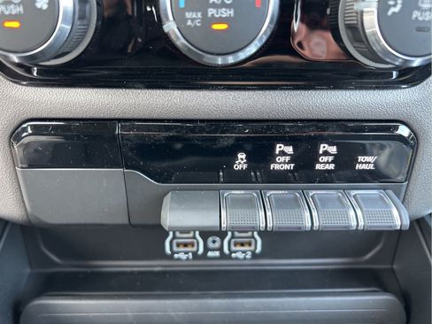 New 2026 RAM 1500 Big Horn AWD/4WD image 29