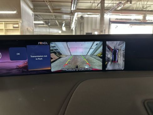 Used 2024 Lincoln Nautilus Reserve w/ Equipment Group 202A image 24