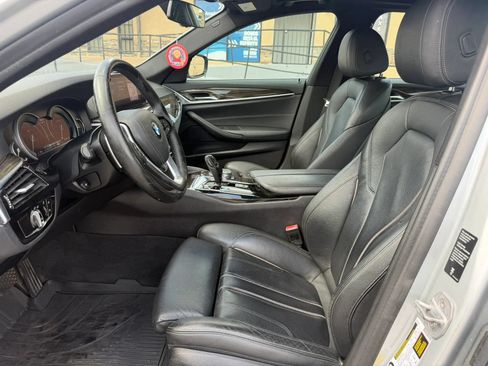 Used 2019 BMW 530i xDrive w/ Convenience Package AWD/4WD image 9