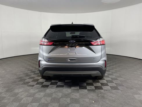 Used 2021 Ford Edge SEL w/ Convenience Package image 4