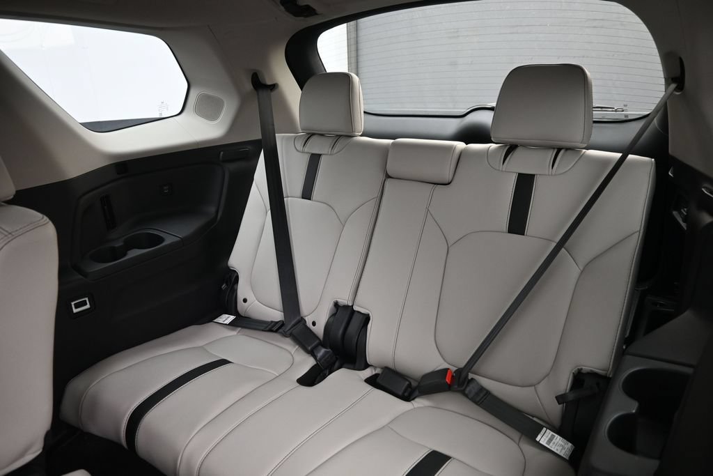 New 2026 Honda Pilot Touring image 29
