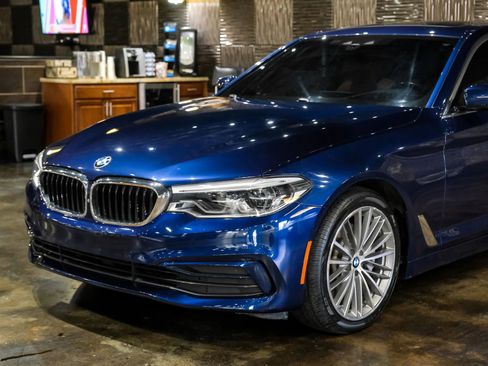 Used 2019 BMW 540i xDrive w/ Premium Package image 8