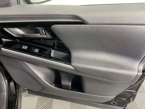 Used 2025 Toyota bZ4X XLE w/ Weather Package image 23