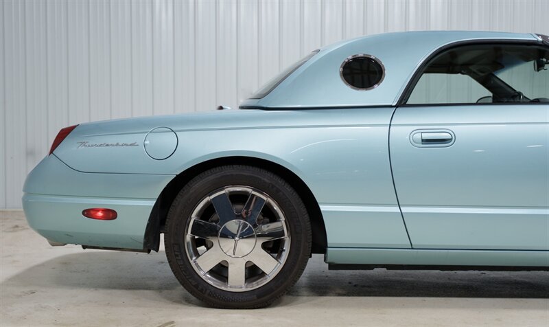 Used 2002 Ford Thunderbird RWD image 12