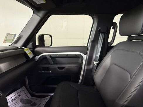New 2026 Land Rover Defender 110 X-Dynamic SE AWD/4WD image 19