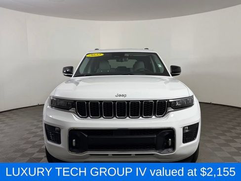 Used 2022 Jeep Grand Cherokee Overland w/ Luxury Tech Group IV AWD/4WD image 2