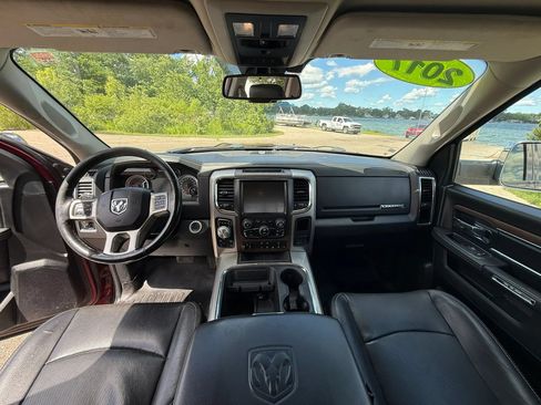 Used 2017 RAM 1500 Laramie AWD/4WD image 14