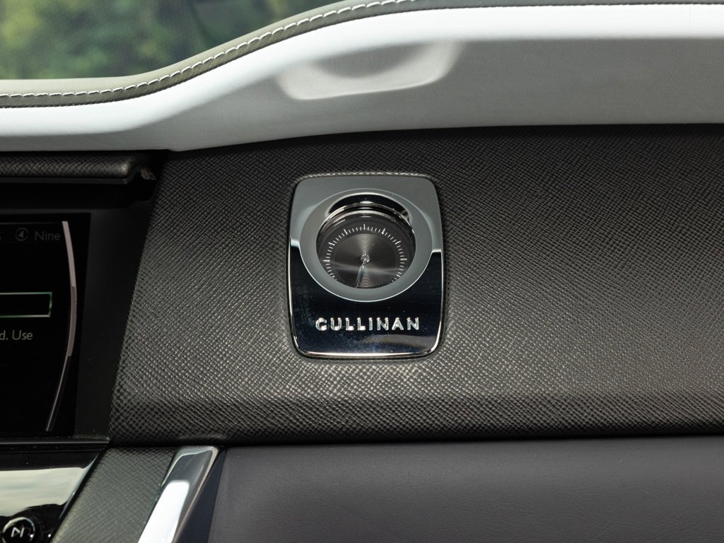 Used 2022 Rolls-Royce Cullinan w/ Cullinan Package AWD/4WD image 85