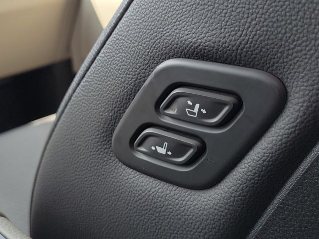Certified 2024 Kia Carnival SX Prestige FWD image 14