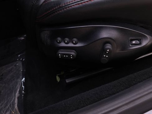 Used 2018 Maserati GranTurismo Sport image 16