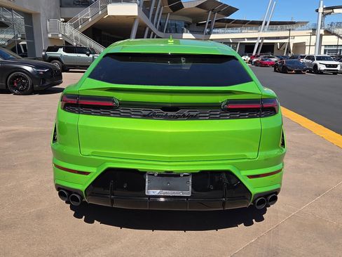 Used 2025 Lamborghini Urus SE AWD/4WD image 8