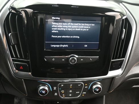 Used 2020 Chevrolet Traverse LS image 15