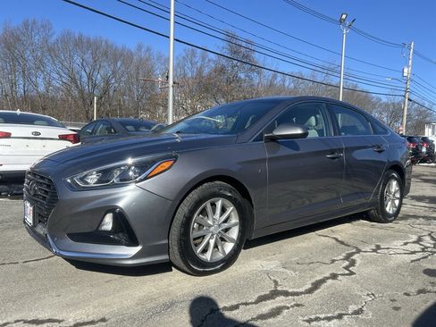 Used 2018 Hyundai Sonata SE w/ Cargo Package image 1