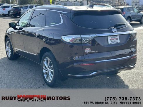 Used 2023 Buick Enclave Avenir image 5