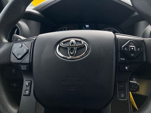 Used 2023 Toyota Tacoma SR AWD/4WD image 15