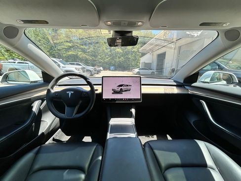 Used 2023 Tesla Model 3 Standard Range RWD image 9