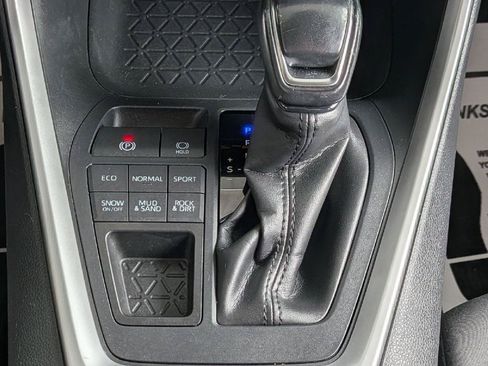 Used 2020 Toyota RAV4 XLE w/ Convenience Package AWD/4WD image 20