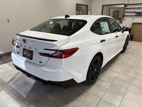 New 2026 Toyota Camry Hybrid AWD/4WD image 4