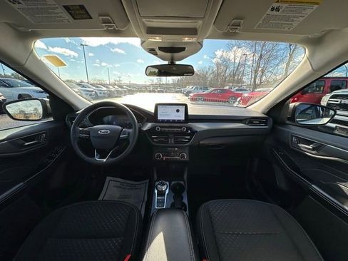Used 2023 Ford Escape Active w/ Cold Weather Package image 2