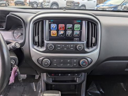 Used 2018 Chevrolet Colorado LT image 14