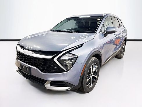 Used 2023 Kia Sportage EX image 3