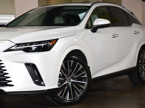 Used 2025 Lexus RX 350 Premium Plus w/ Convenience Package FWD image 54