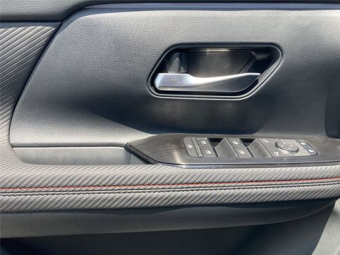 New 2025 Nissan Kicks SR image 35