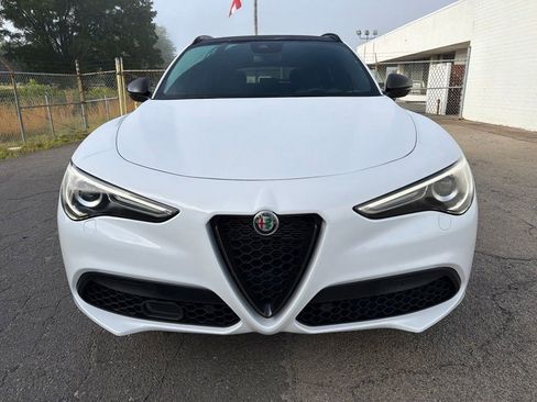 Used 2023 Alfa Romeo Stelvio Estrema AWD/4WD image 7