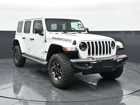 Used 2023 Jeep Wrangler Unlimited Rubicon w/ Cold Weather Group AWD/4WD image 5