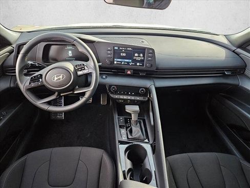 New 2026 Hyundai Elantra SEL Sport FWD image 11